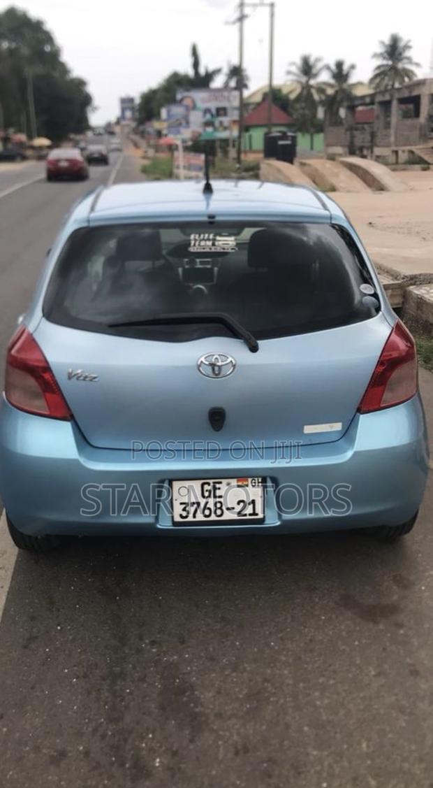 Toyota Vitz 2010 Blue