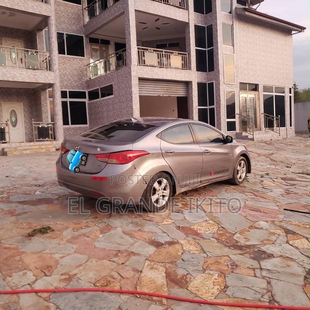 Hyundai Elantra 2015 Gray