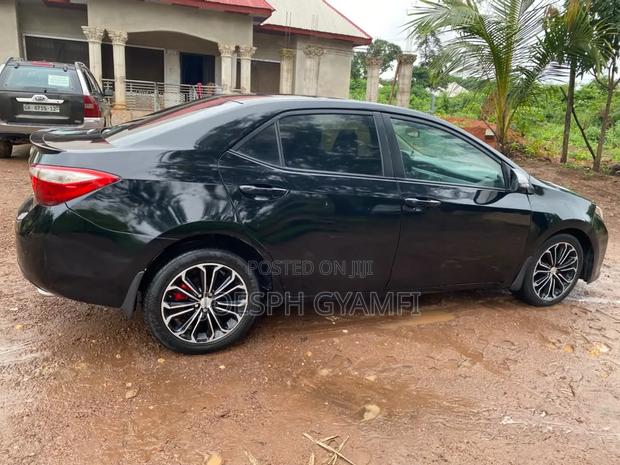 Toyota Corolla L 4dr Sedan (1.8L 4cyl 4A) 2014 Black