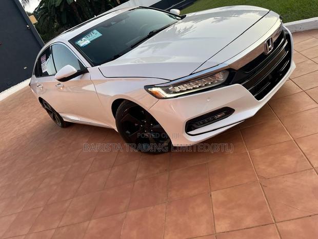 Honda Accord Touring 2.0T 2020 White