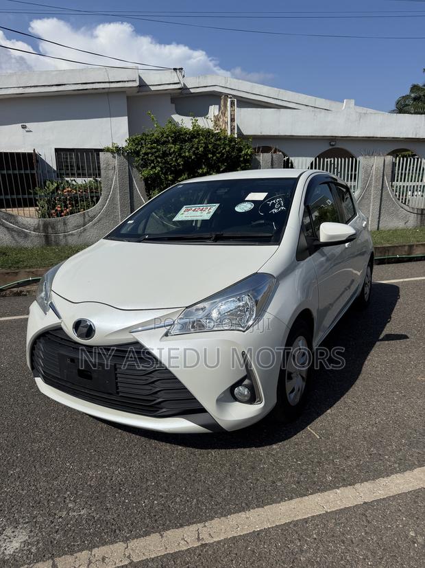 Toyota Vitz 1.5 FWD 3dr 2017 White