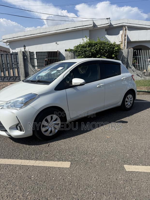 Toyota Vitz 1.5 FWD 3dr 2017 White