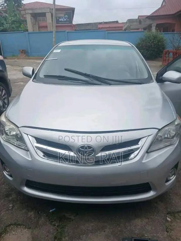 Toyota Corolla LE 4dr Sedan (1.8L 4cyl 4A) 2012 Silver