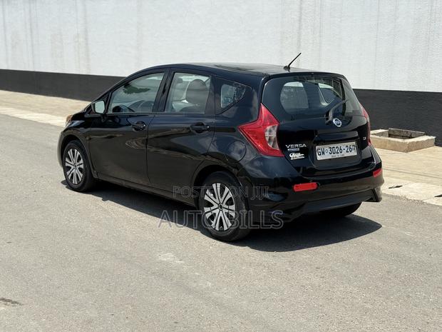 Nissan Versa 1.6 S 2019 Black