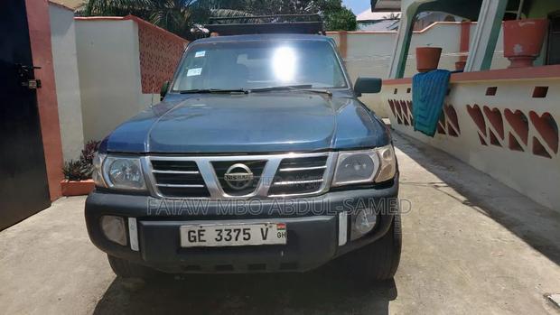 Nissan Patrol 2008 Blue