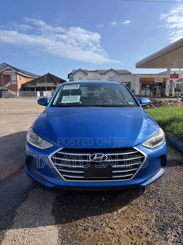 Hyundai Elantra SE Sedan FWD (2.0L 4cyl 6M) 2017 Blue