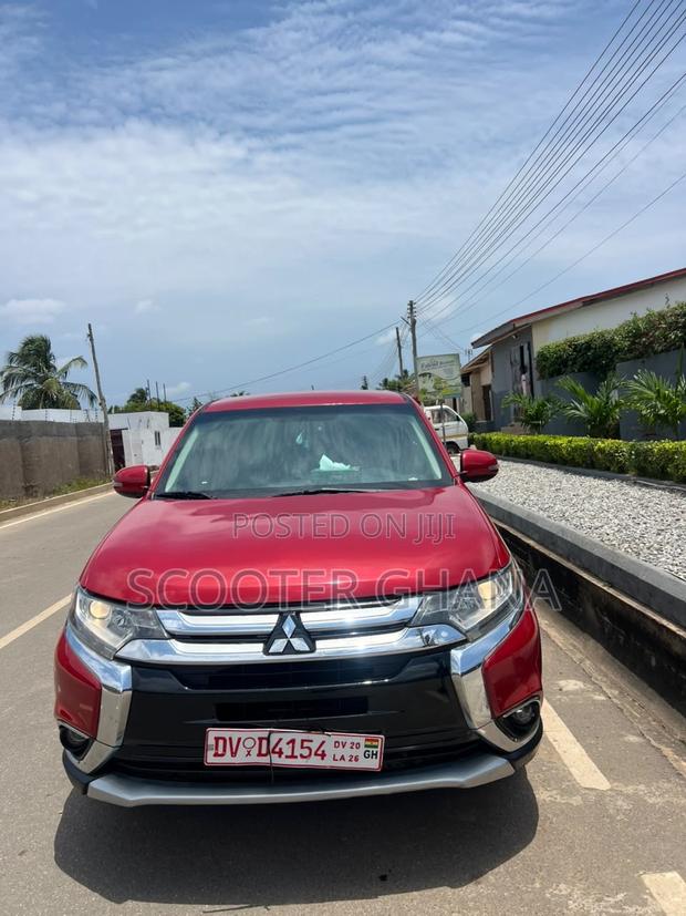 Mitsubishi Outlander 2016 Red