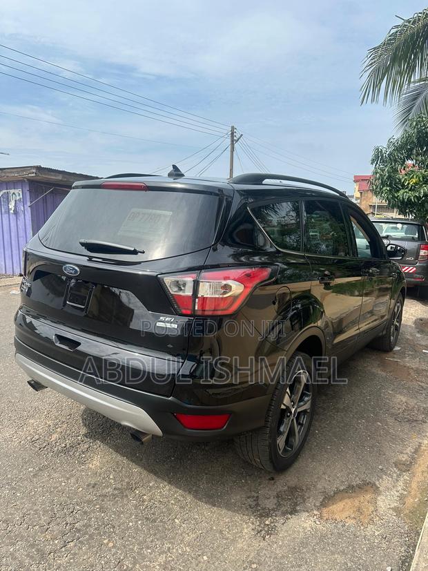 Ford Escape SEL FWD 2018 Black