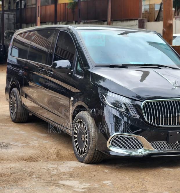 Mercedes-Benz V-Class 2022 Black