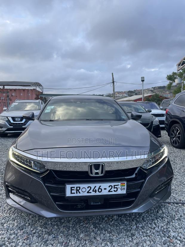 Honda Accord Sport (2.0L 4cyl Turbo 10A) 2019 Gray