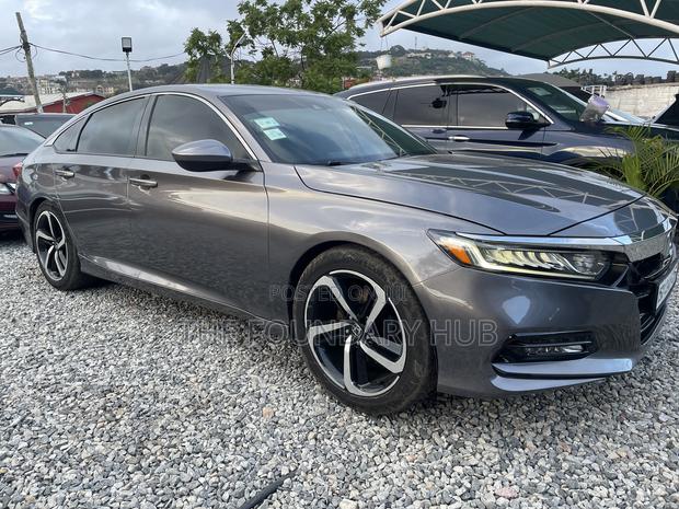 Honda Accord Sport (2.0L 4cyl Turbo 10A) 2019 Gray