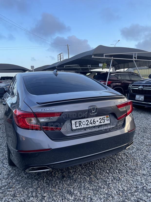 Honda Accord Sport (2.0L 4cyl Turbo 10A) 2019 Gray