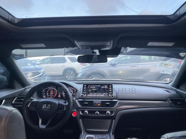 Honda Accord Sport (2.0L 4cyl Turbo 10A) 2019 Gray