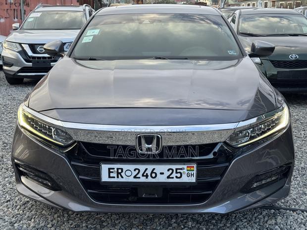 Honda Accord Sport (2.0L 4cyl Turbo 6M) 2019 Gray