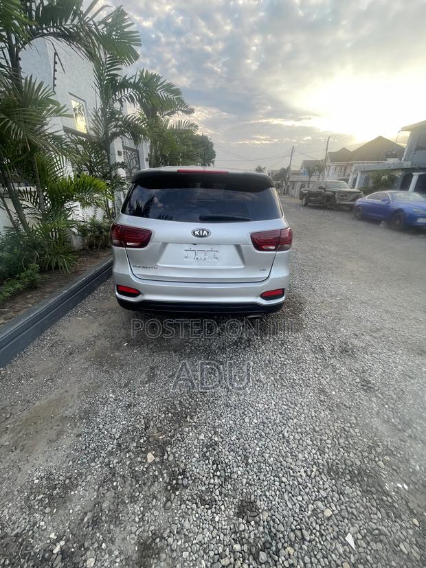 Kia Sorento 2019 Silver