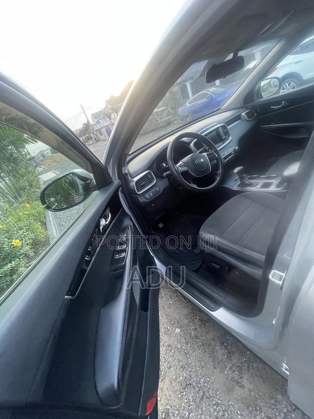 Kia Sorento 2019 Silver