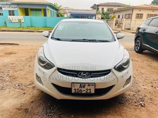 Hyundai Elantra 2013 White