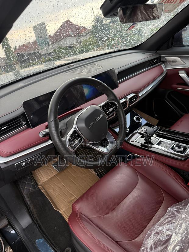 Jetour X70 Plus 1.5 5-Seater FWD 2021 Black