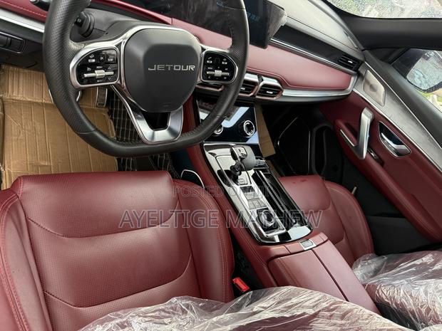 Jetour X70 Plus 1.5 5-Seater FWD 2021 Black