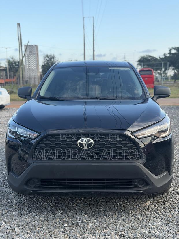 Toyota Corolla Cross LE 2023 Black