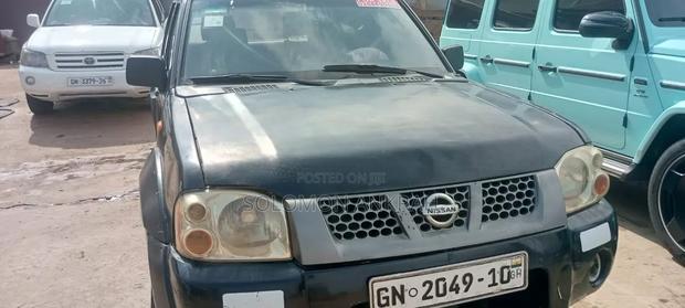 Nissan Hardbody 2010 Black