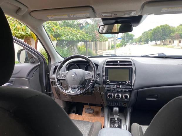 Mitsubishi Outlander 2019 Brown