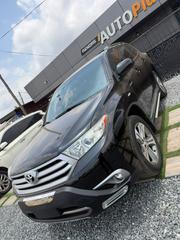 Toyota Highlander SE 2012 Black for sale