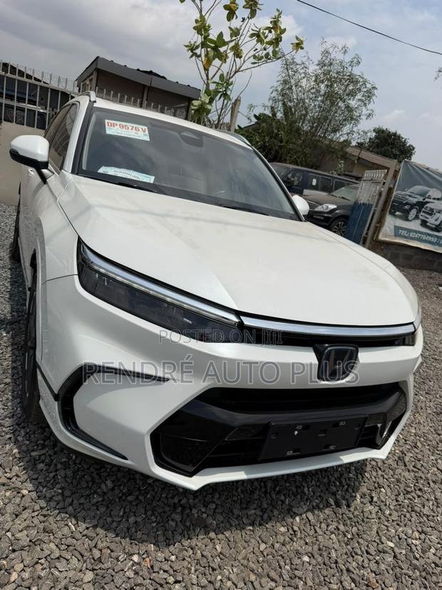 Honda CR-V 2023 White