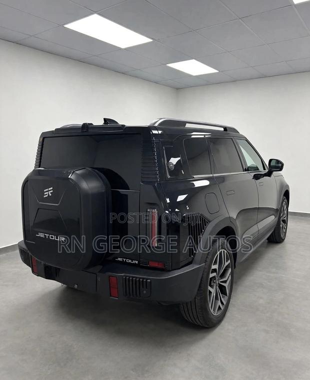 Jetour T2 2.0 Petrol AWD 2024 Black