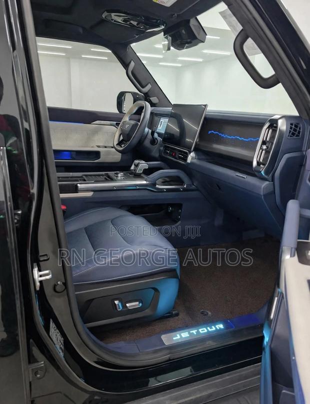 Jetour T2 2.0 Petrol AWD 2024 Black