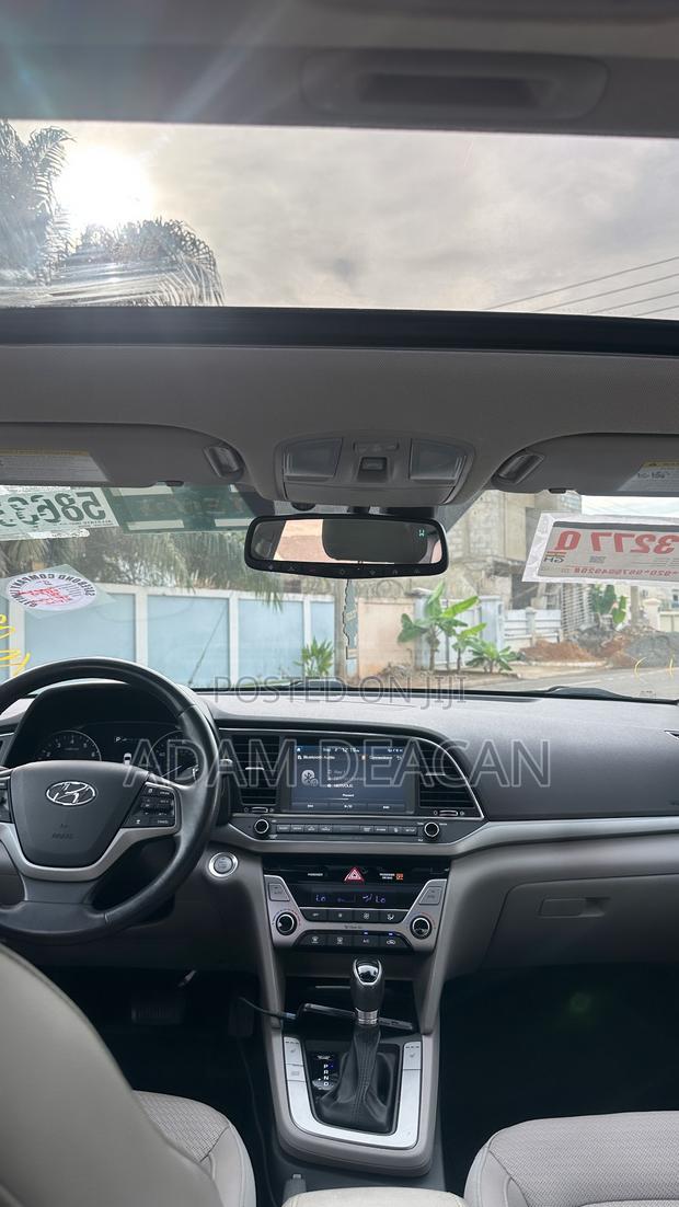 Hyundai Elantra Limited 2018 Silver