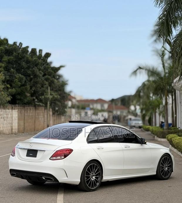 Mercedes-Benz C300 2017 White
