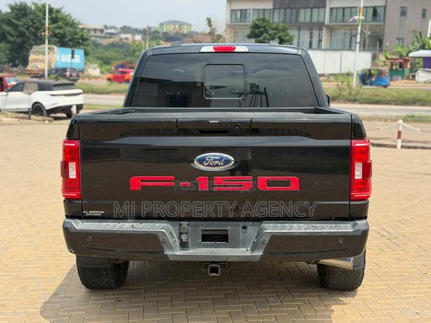 Ford F-150 LARIAT 2021 Black