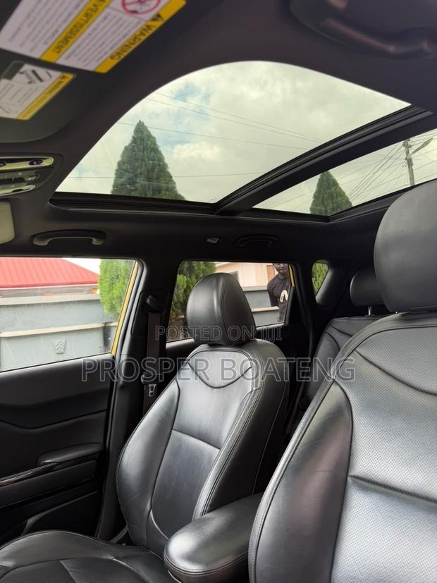 Kia Soul 2016 Yellow