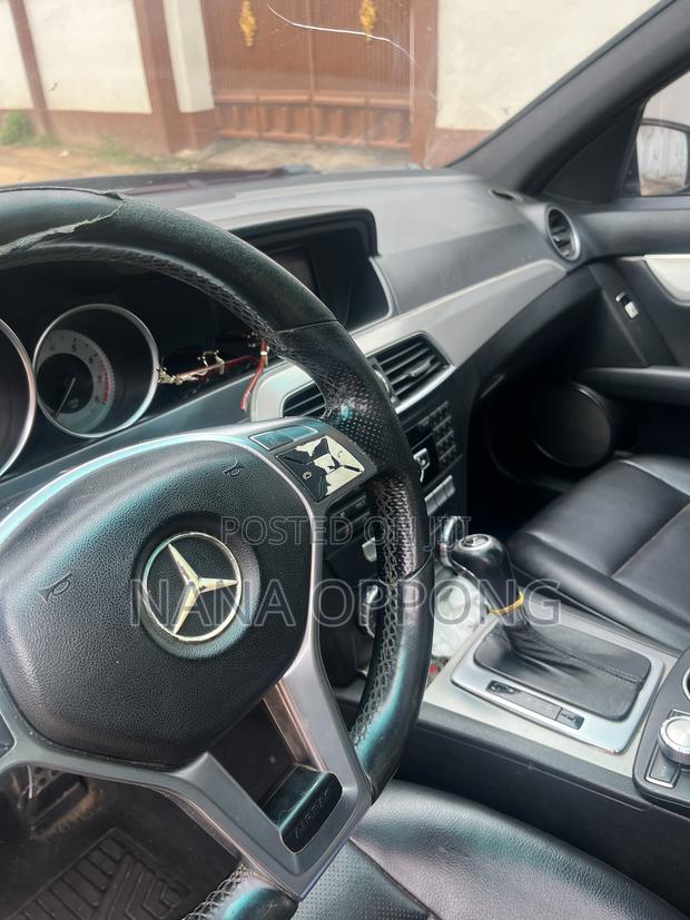 Mercedes-Benz C250 2017 Black