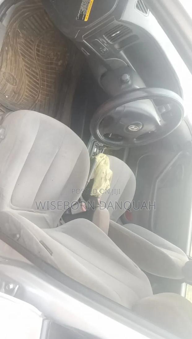 Hyundai Elantra 2005 Silver