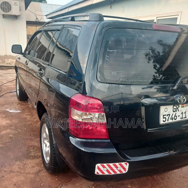 Toyota Highlander Base FWD 2004 Blue