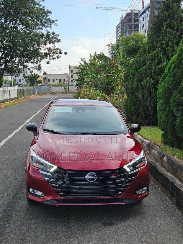 Nissan Versa SR 2024 Burgundy