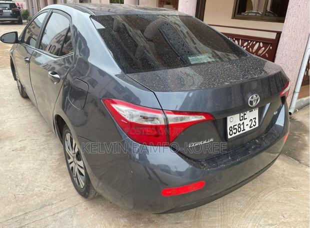 Toyota Corolla L 4dr Sedan (1.8L 4cyl 4A) 2015 Gray