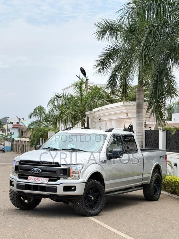 Ford F-150 2018 Silver