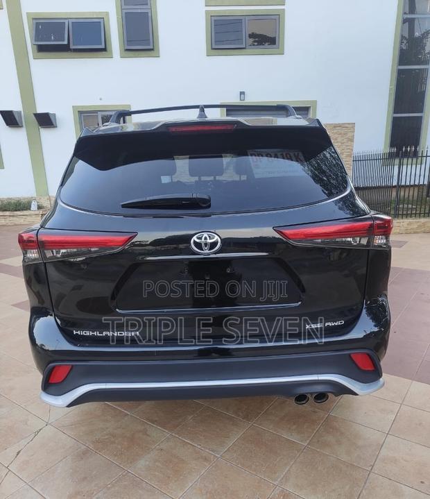 Toyota Highlander XSE AWD 2023 Black