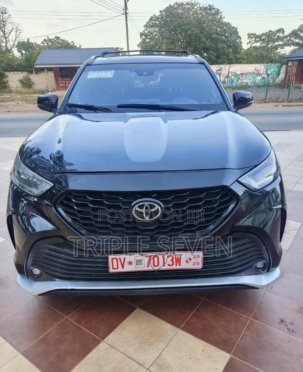 Toyota Highlander XSE AWD 2023 Black