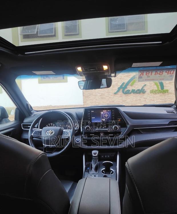 Toyota Highlander XSE AWD 2023 Black