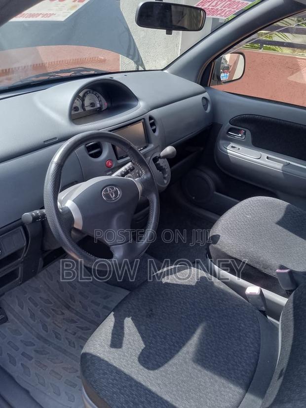 Toyota Sienta 1.5 AWD 2011 Burgundy