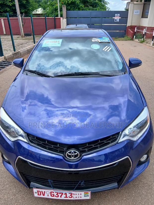 Toyota Corolla 2015 Blue