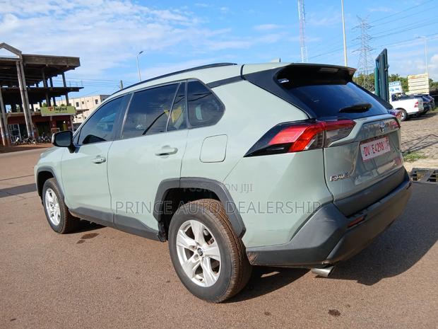 Toyota RAV4 2020 Gray