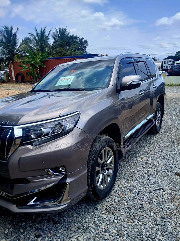 Toyota Land Cruiser Prado 2.7 2019 Brown