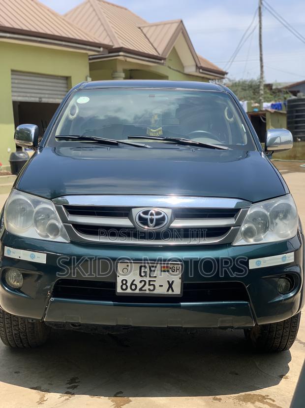 Toyota Fortuner 2.7 AWD 2008 Green