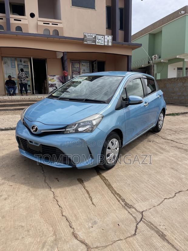 Toyota Vitz 1.3 AWD 5dr 2015 Blue