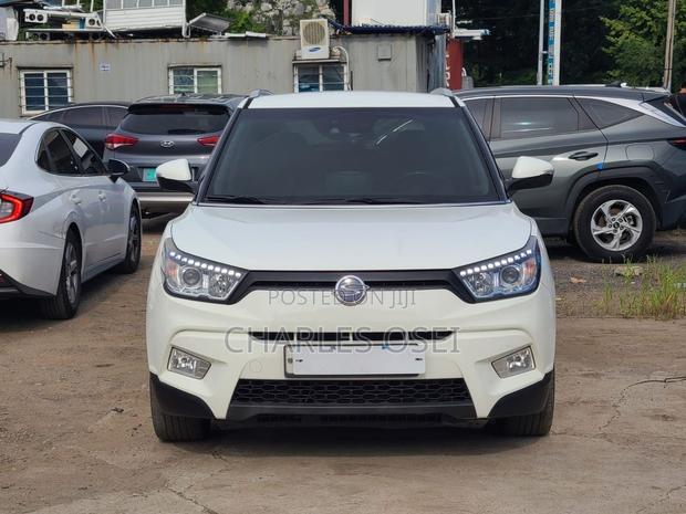 SsangYong Tivoli 2017 White